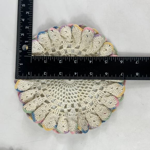 Vtg Crochet Pot Holders Set of 2 Round Ruffle Edge Doily Style 6.5" Multicolor - Picture 4 of 7